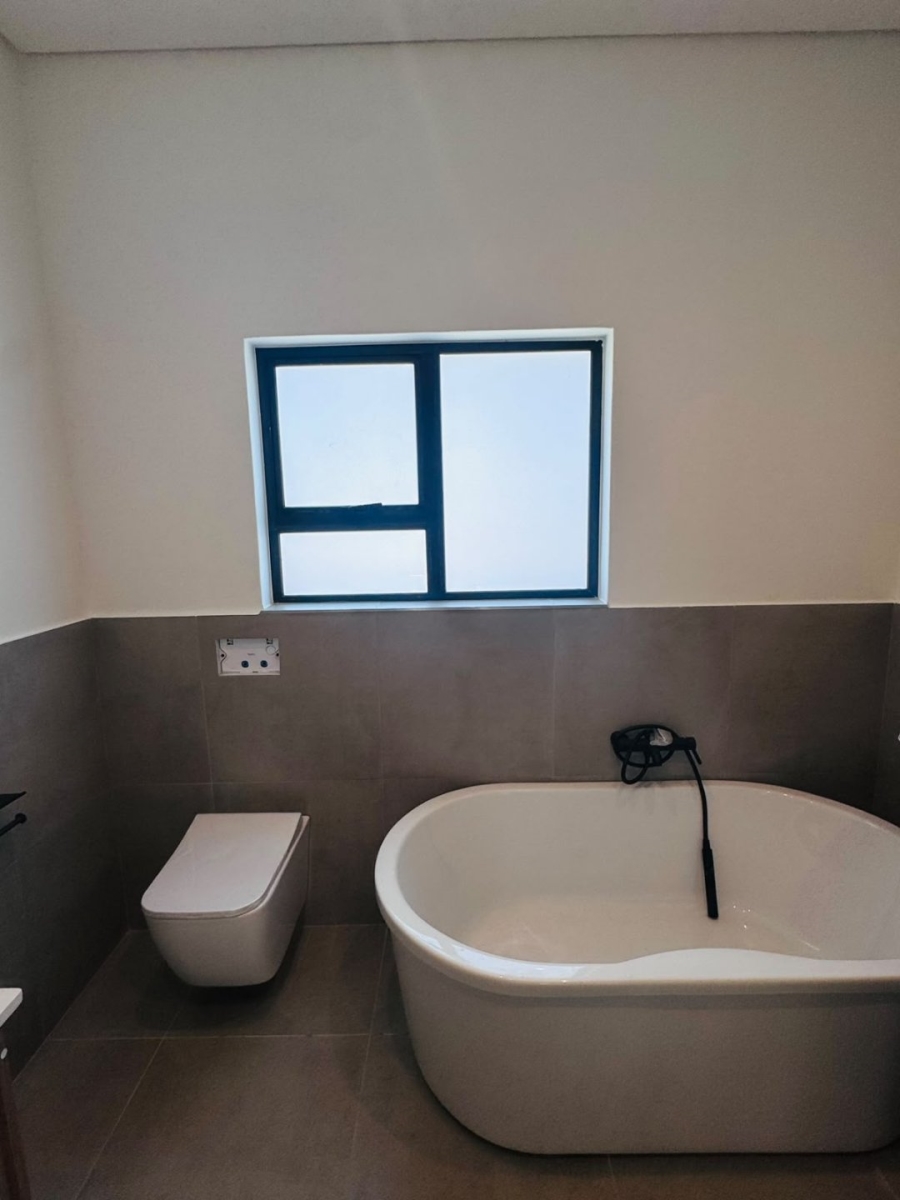 To Let 4 Bedroom Property for Rent in Ifafi North West